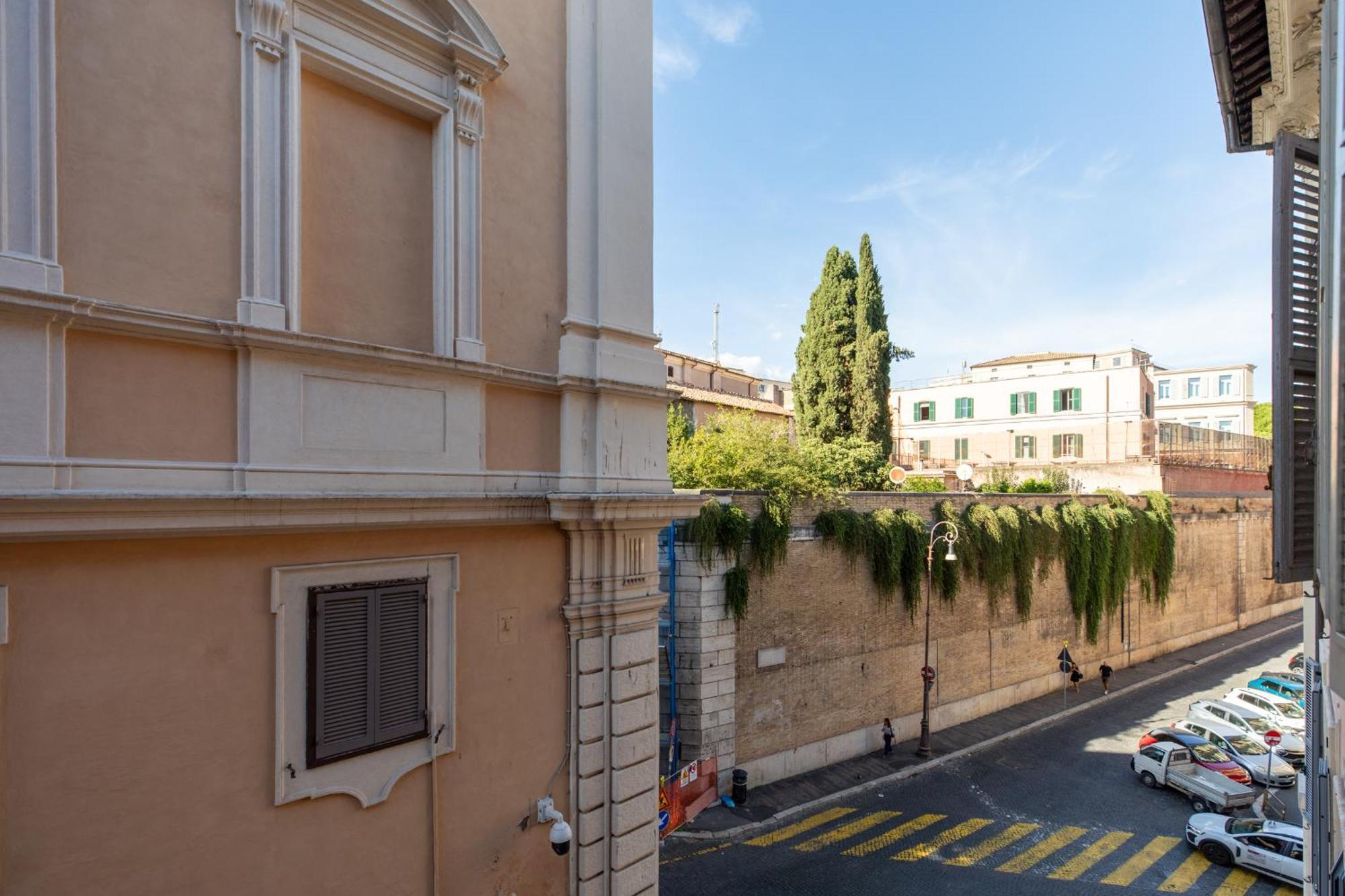 Iflat Bright Brand New 3-bedroom In Monti Appartamento